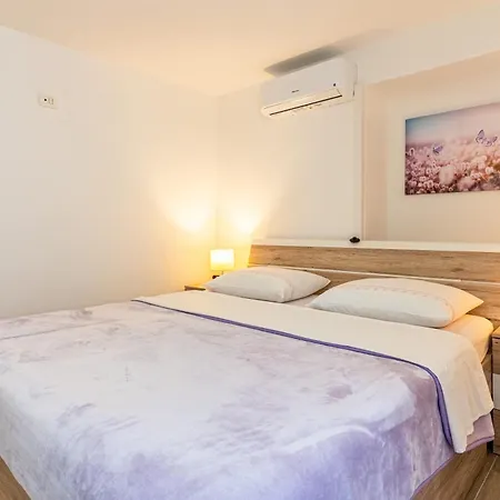 Anabella Apartment *